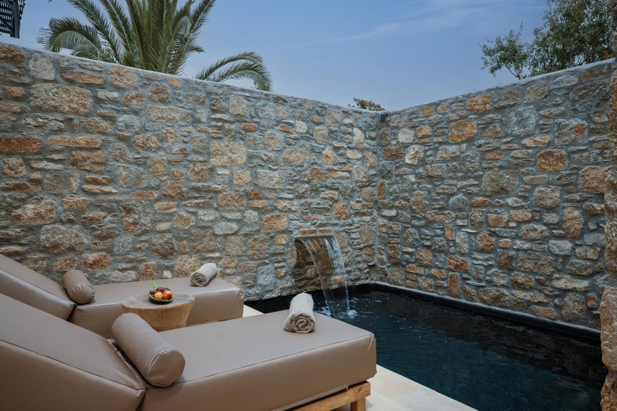 Asty Mykonos Hotel & Spa - World Of One Hotel Group Mykonos Town Bagian luar foto